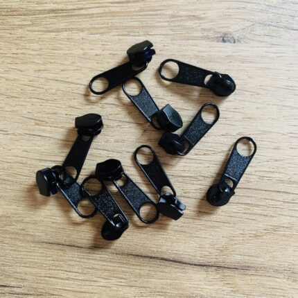 Zipper Schieber 3mm schwarz 1153