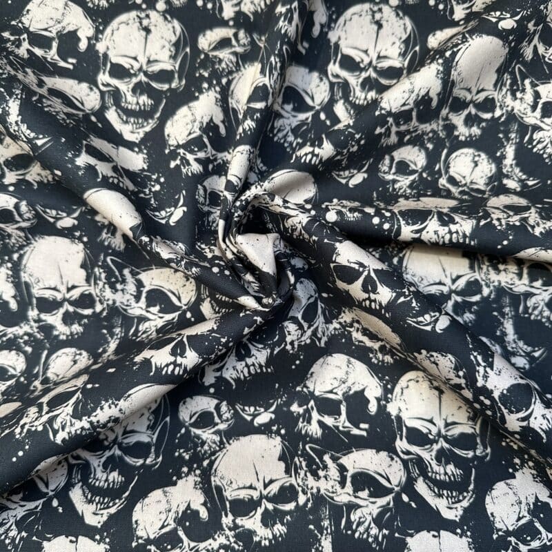 Baumwollstoff Kim Swafing Totenkopf
