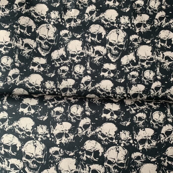Baumwollstoff Kim Swafing Totenkopf