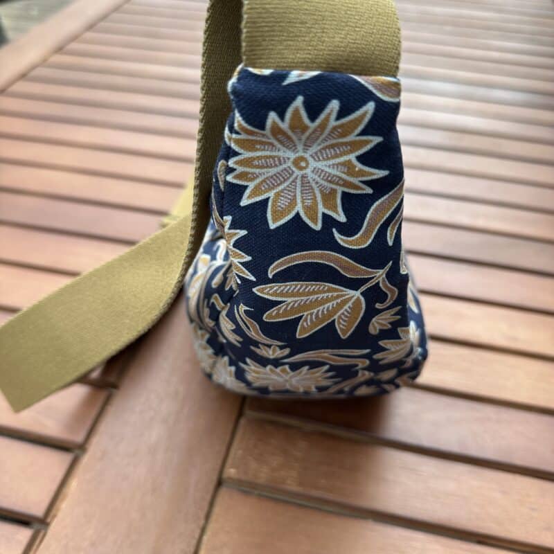 Moon Bag Luna Schultertasche CreaResa